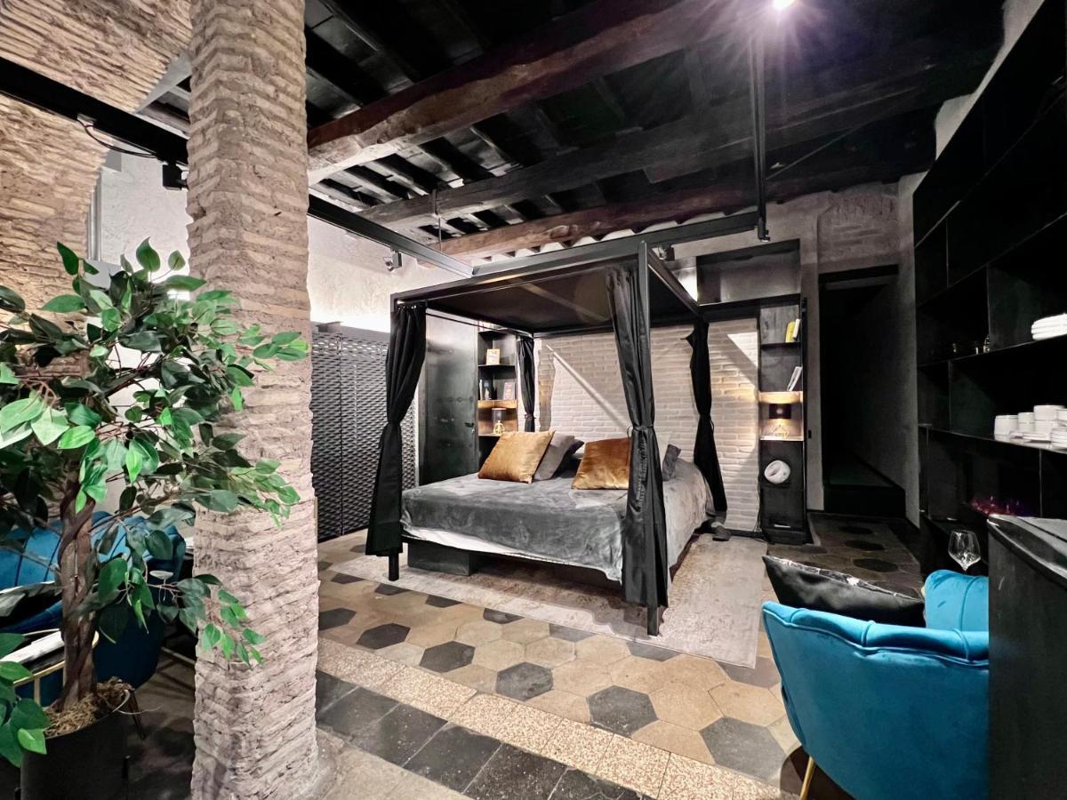 Romantic Wellness Apartment Colosseo Екстер'єр фото